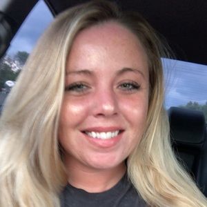 Meet your Posher, Rebecca